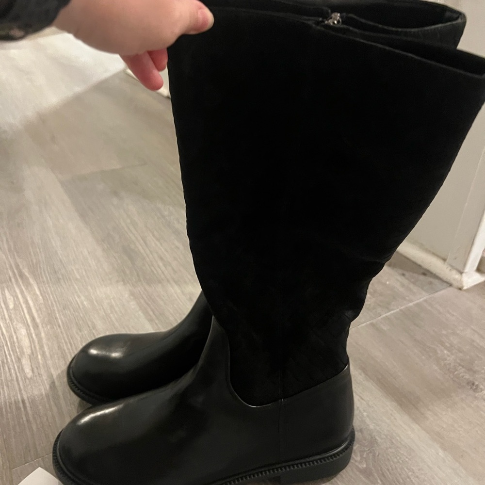 Elegant Black Women's Boots